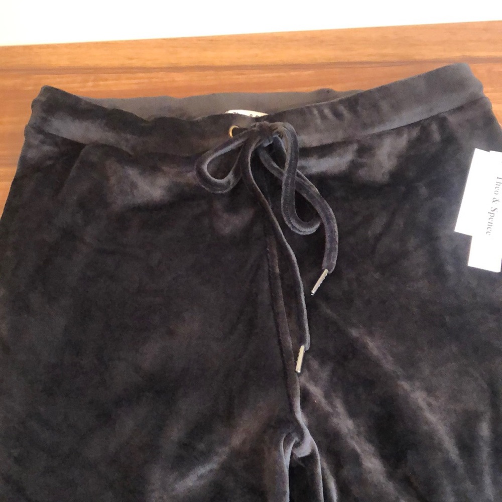 Theo & Spence Wide leg velour lounge pants. Size M